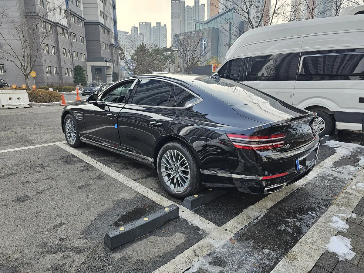 捷尼赛思 G80 轿车 详细信息